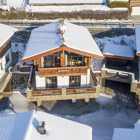 シャレー Alpine Wellness Near Wildkogel Neukirchen am Großvenediger