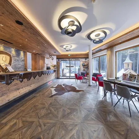 シャレー Alpine Wellness Near Wildkogel *