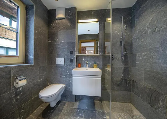 Alpine Wellness Near Wildkogel シャレー